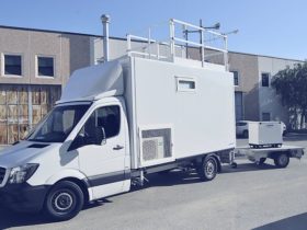 Laboratorio mobile di monitoraggio della qualità dell‘aria realizzato per ARPA Campania